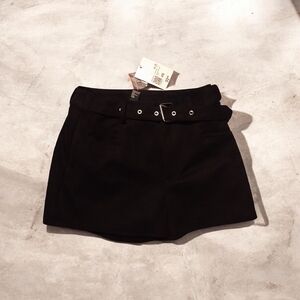 Forever 21 Womens Short With Belt Size Xs